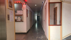 Castle Motel